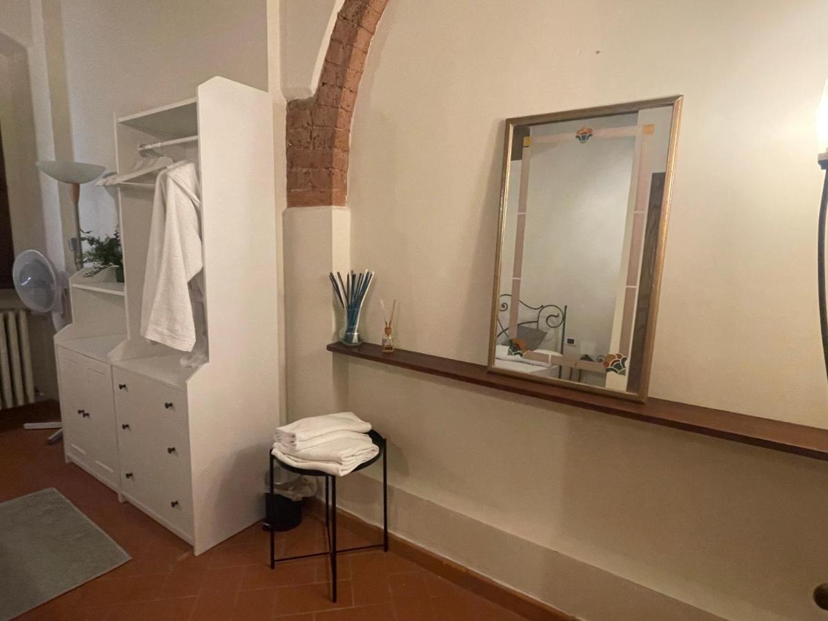 Casa Vacanza Villaggio Poggio Rosso Arezzo Luaran gambar